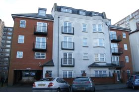 2 bedroom Flat to rent